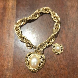 Vintage Richelieu Heart Pendant Bracelet